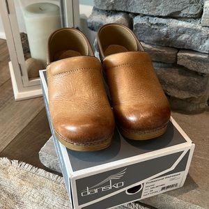 Danskos Professional Distressed